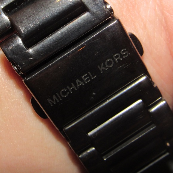 Michael Kors watch - Picture 3 of 3